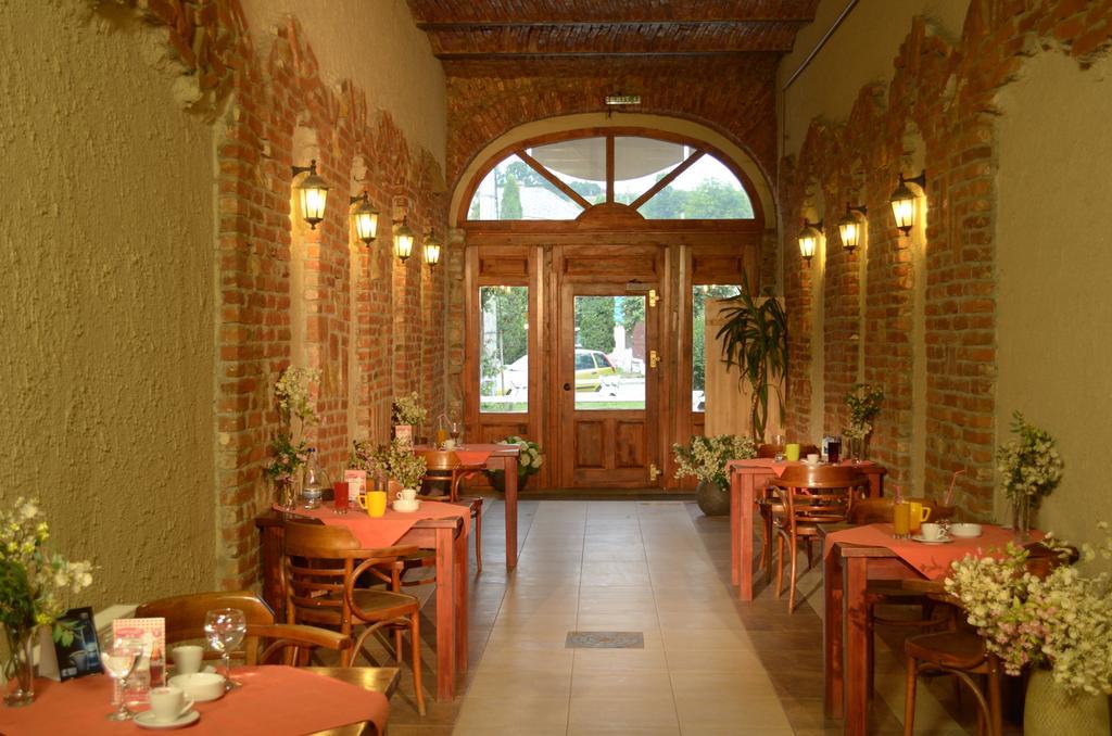 Casa Preturii Tirgu Lapus Exterior photo